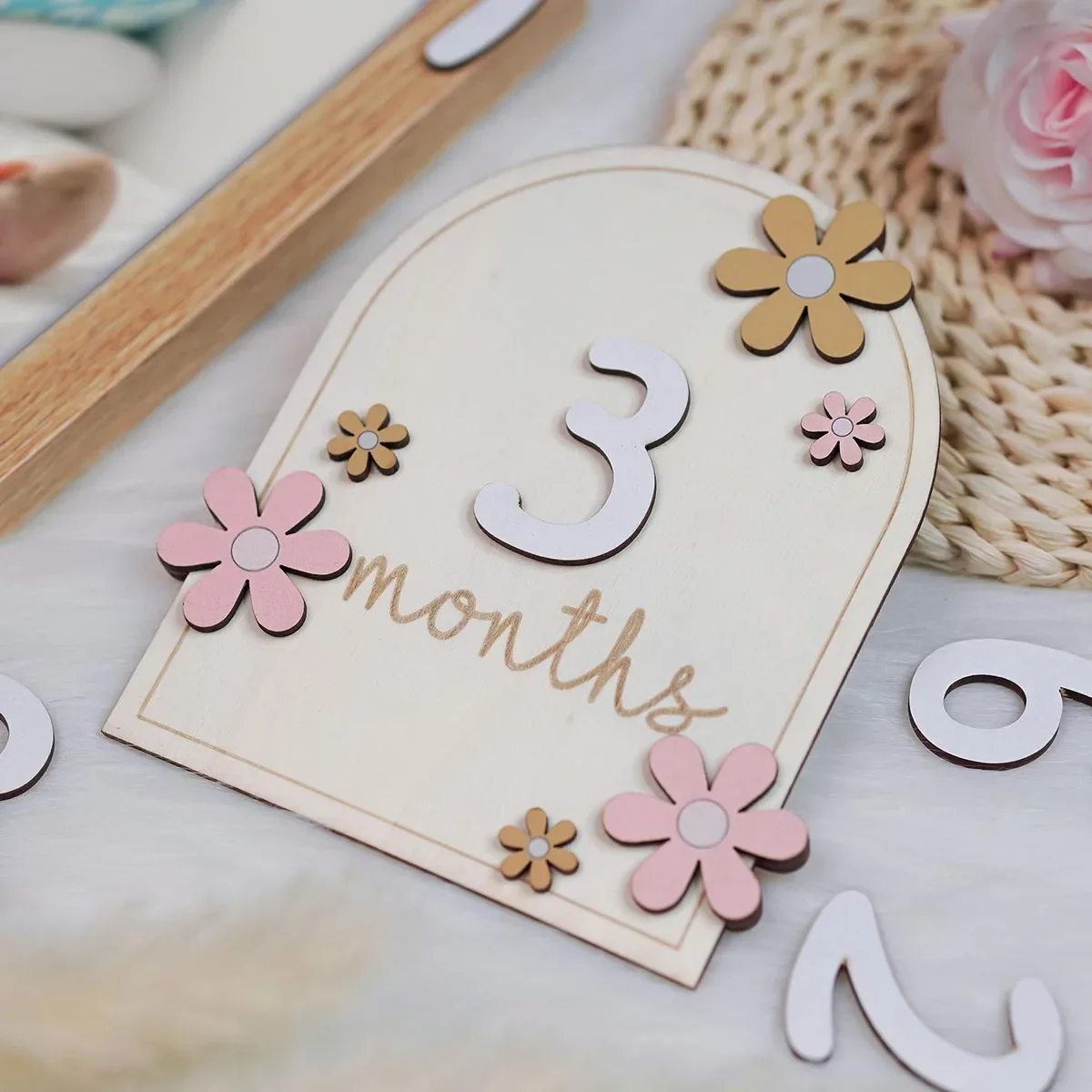 Photography Cheat Sheet - Wooden Baby Monthly Milestone Cards Flowers